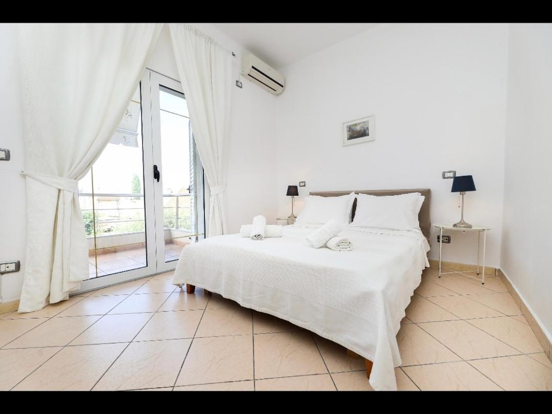 Apartments Athina Orikum Exterior foto